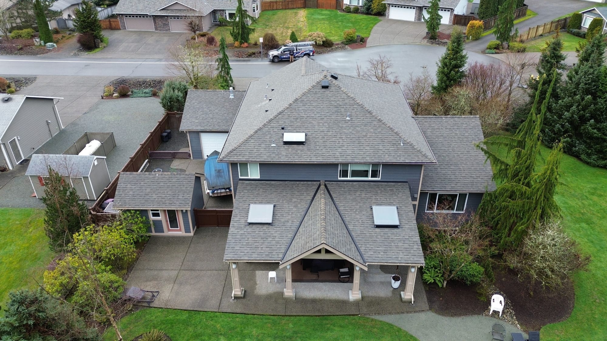 Asphalt roofing photo 1