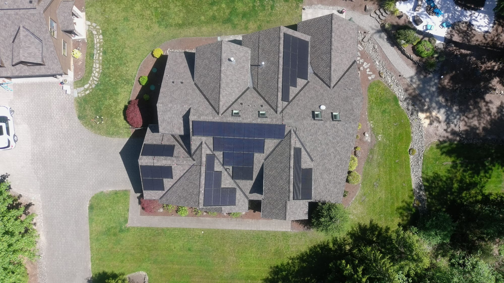 Asphalt roofing photo 6