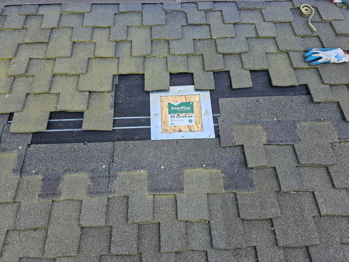 Roof service and repair photo 1